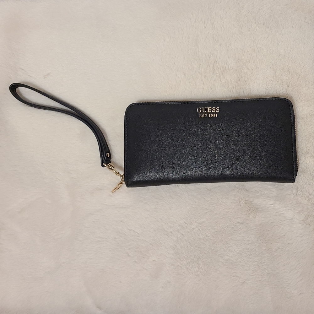 GUESS Black Wristlet Wallet